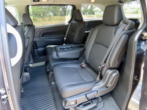 Used 2026 Honda Odyssey EX-L image 18