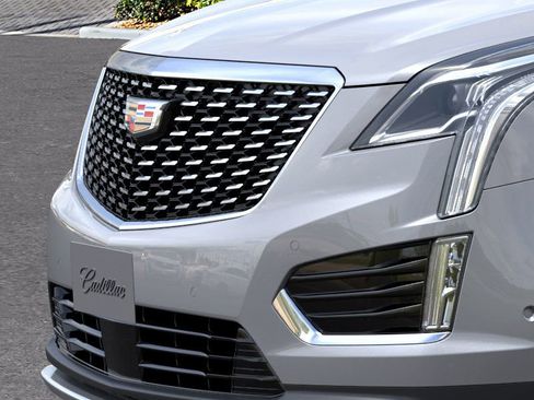 New 2026 Cadillac XT5 Premium Luxury image 13