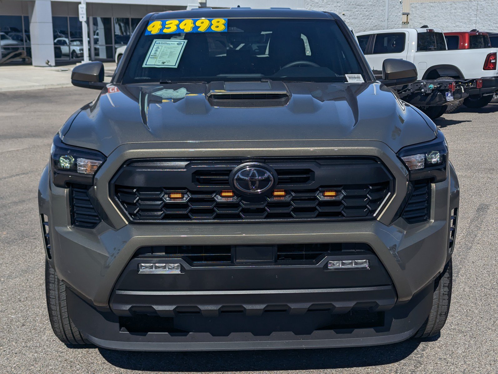 Used 2025 Toyota Tacoma TRD Sport AWD/4WD image 6