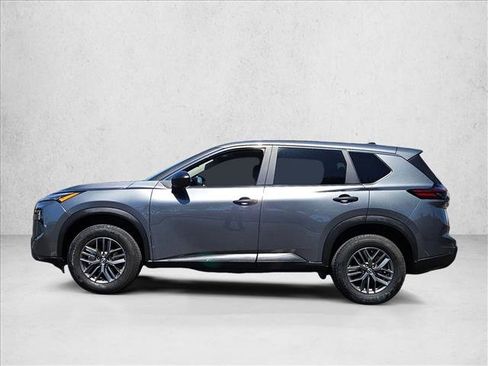 Used 2024 Nissan Rogue S FWD image 9