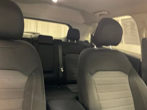 Used 2017 Ford Edge SE FWD image 30