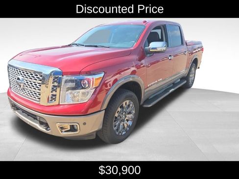 Used 2018 Nissan Titan Platinum Reserve w/ Platinum Utility Package AWD/4WD image 3