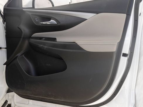 Used 2025 Buick Envista Avenir FWD image 25