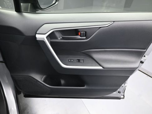 Certified 2025 Toyota RAV4 LE image 34