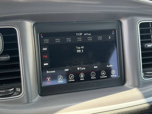 Used 2022 Dodge Charger SXT RWD image 8