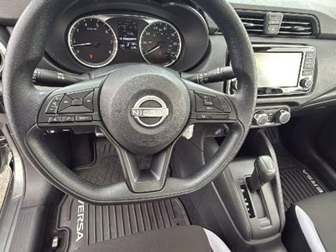 Used 2025 Nissan Versa S w/ Trunk Package FWD image 18