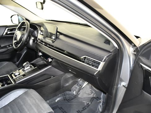 Used 2024 Mitsubishi Outlander SE AWD/4WD image 39