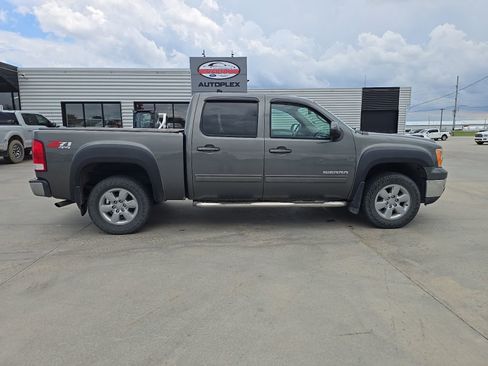 Used 2011 GMC Sierra 1500 SLT w/ SLT Convenience Package AWD/4WD image 1
