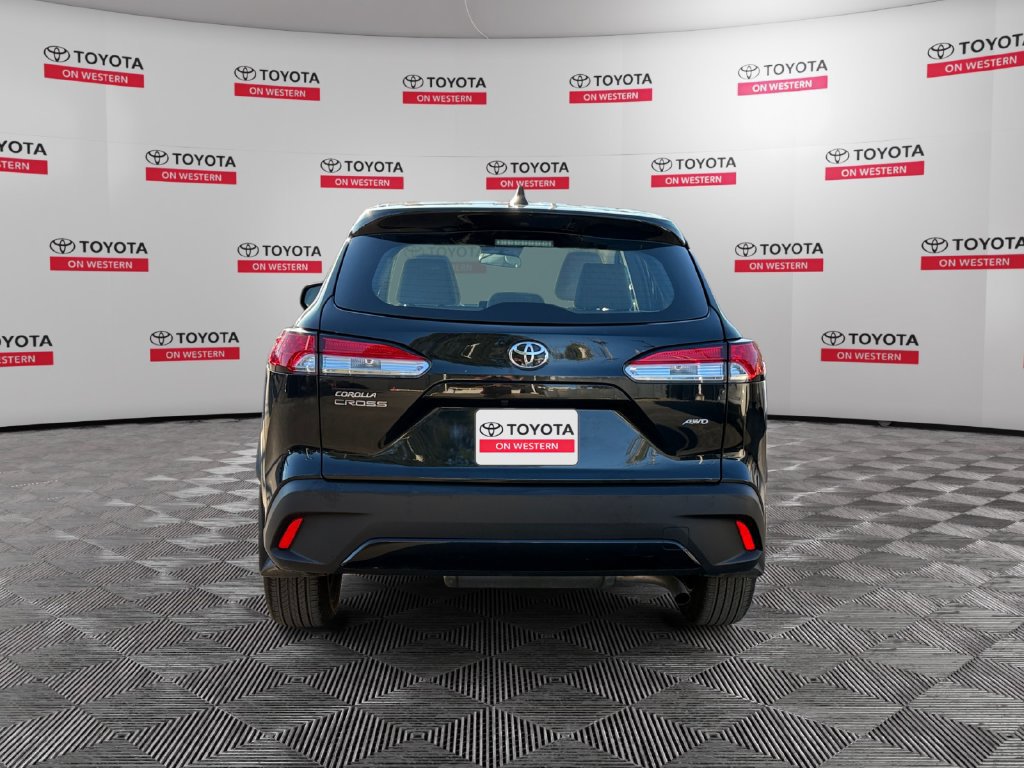 Certified 2025 Toyota Corolla Cross L AWD/4WD image 6