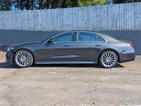 Used 2022 Mercedes-Benz S 580 S 580 w/ AMG Line Package image 24