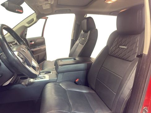 Used 2018 Toyota Tundra Platinum image 15