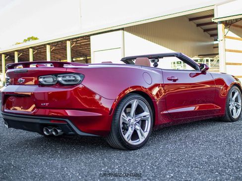Used 2021 Chevrolet Camaro SS image 8