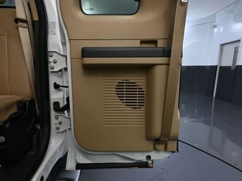 Used 2015 Ford F350 Lariat w/ Camper Package image 35