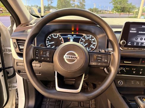Used 2021 Nissan Rogue S AWD/4WD image 23