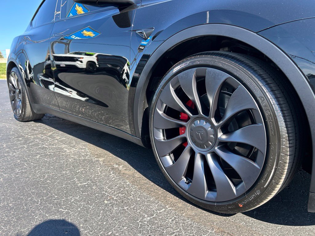 Used 2025 Tesla Model Y Performance AWD/4WD image 11