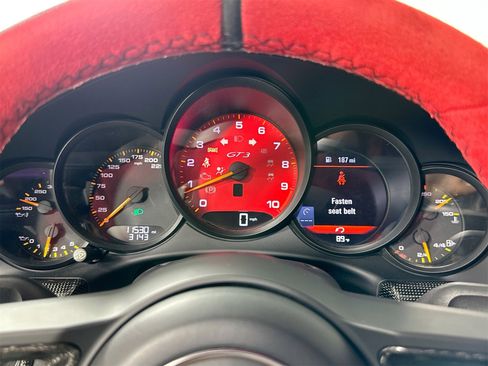 Certified 2019 Porsche 911 GT3 image 18