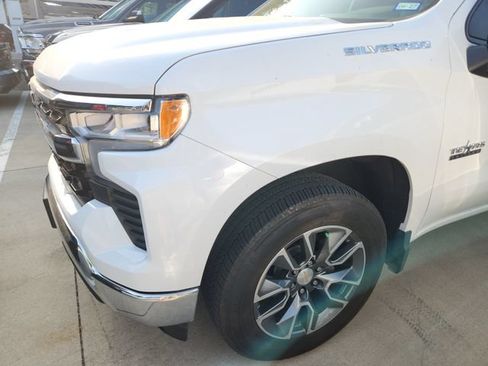 Used 2024 Chevrolet Silverado 1500 LT w/ Protection Package RWD image 7