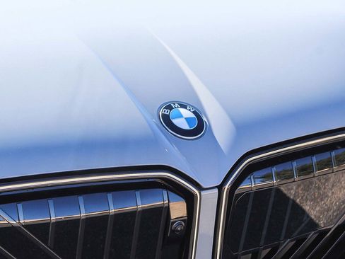 New 2026 BMW X3 xDrive30 w/ Premium Package image 9