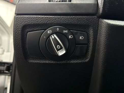 Used 2013 BMW 128i Convertible image 18