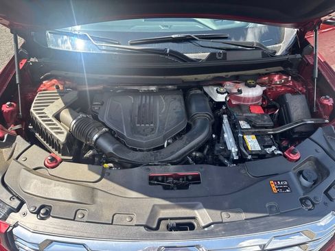 Used 2025 GMC Acadia Denali w/ Super Cruise Package FWD image 30