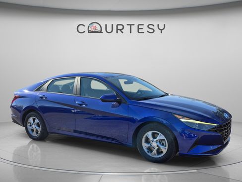 Certified 2021 Hyundai Elantra SE FWD image 7