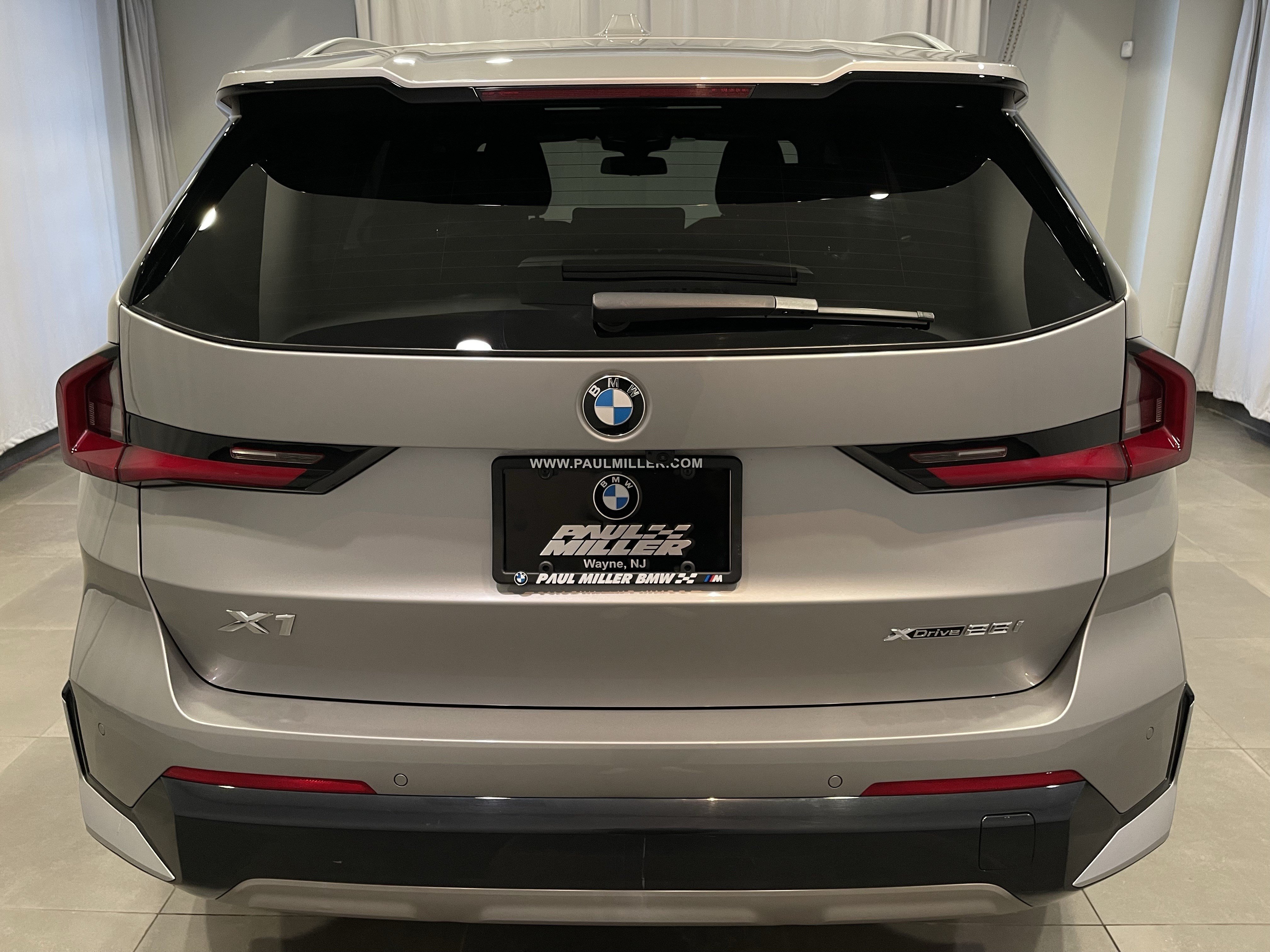 Certified 2023 BMW X1 xDrive28i w/ Convenience Package AWD/4WD image 5