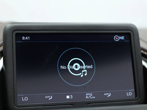 Used 2019 Aston Martin DB11 Volante RWD image 36