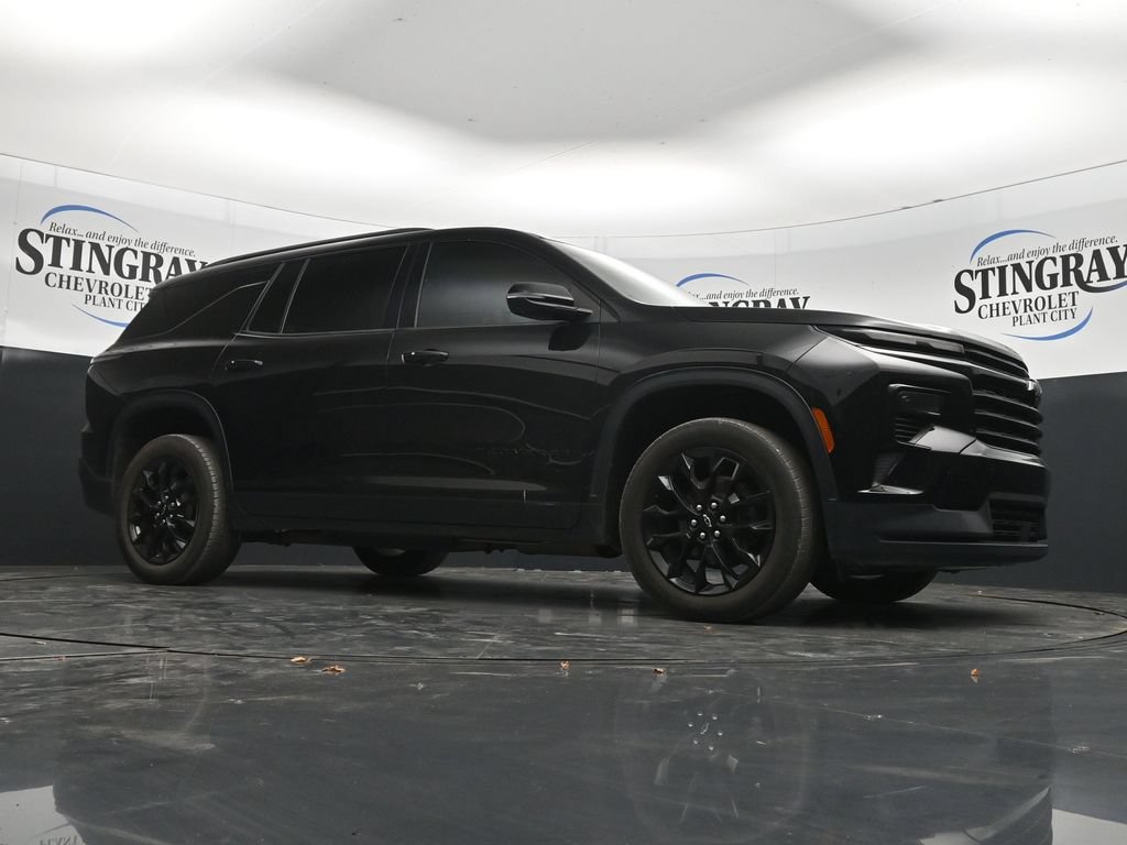 Used 2024 Chevrolet Traverse LT w/ Midnight/Sport Edition FWD image 26