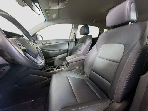 Used 2018 Hyundai Tucson Sport image 22