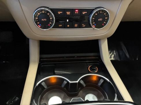 Used 2017 Mercedes-Benz GLS 450 4MATIC image 26