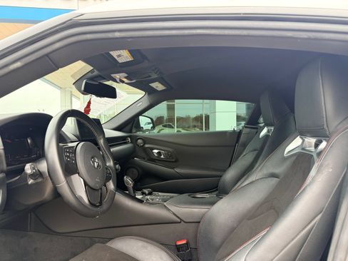 Used 2021 Toyota Supra w/ Safety & Technology Package RWD image 11