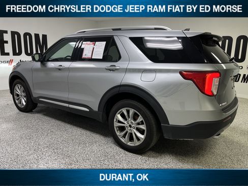 Used 2024 Ford Explorer Limited AWD/4WD image 6