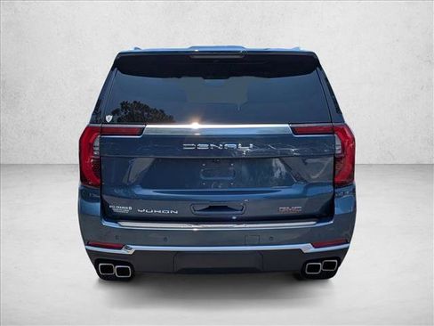 Used 2025 GMC Yukon Denali w/ Sun & Power Step Package AWD/4WD image 7