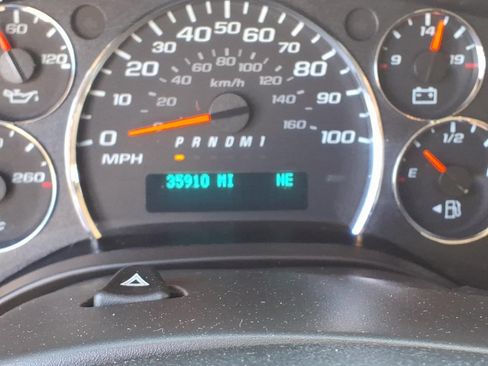 Used 2025 GMC Savana 3500 LT w/ LT Preferred Equipment Group RWD image 30