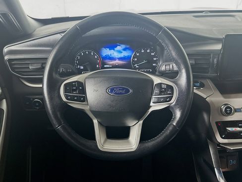 Used 2023 Ford Explorer XLT w/ Equipment Group 202A image 18
