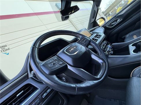 Used 2021 GMC Yukon AT4 w/ Rear Media and Nav Package image 10