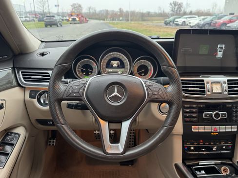 Used 2015 Mercedes-Benz E 350 Sedan image 19