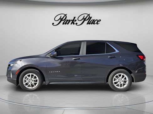 Used 2022 Chevrolet Equinox LT FWD image 2