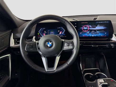 Used 2025 BMW X2 xDrive28i image 25