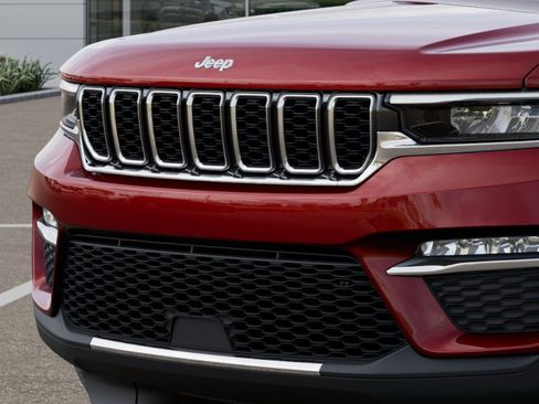New 2025 Jeep Grand Cherokee Limited image 11