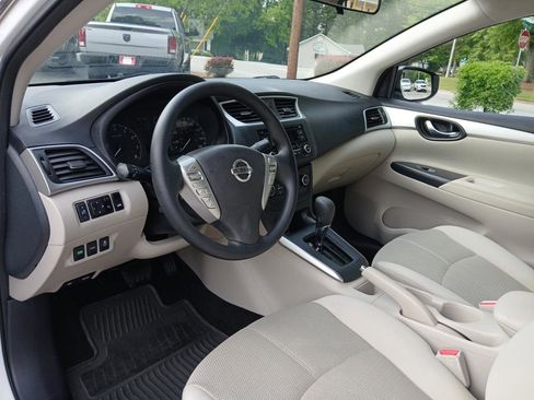 Used 2016 Nissan Sentra S FWD image 18