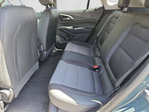 Used 2025 Chevrolet Trax LT w/ Driver Confidence Package FWD image 24