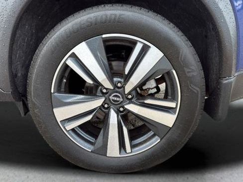 Used 2023 Nissan Rogue SL AWD/4WD image 28