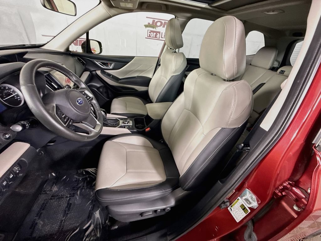 Used 2023 Subaru Forester Limited AWD/4WD image 28