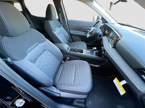 New 2025 Nissan Kicks SV image 26