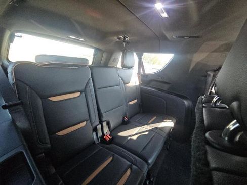 Used 2021 GMC Yukon XL AT4 w/ AT4 Premium Plus Package image 14