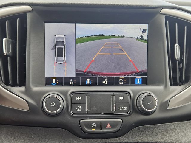 Used 2024 GMC Terrain AT4 w/ Tech Package AWD/4WD image 18