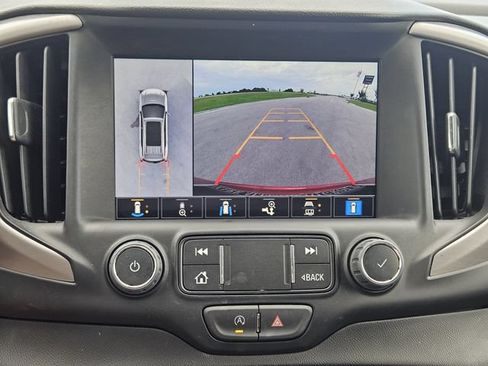 Used 2024 GMC Terrain AT4 w/ Tech Package AWD/4WD image 18