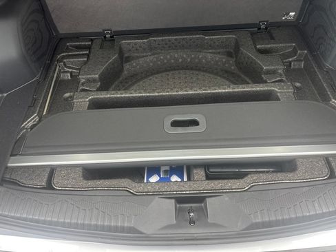 Used 2025 Subaru Forester Premium AWD/4WD image 40