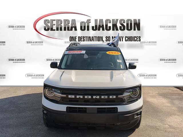 Used 2024 Ford Bronco Sport Outer Banks w/ Tech Package AWD/4WD image 3